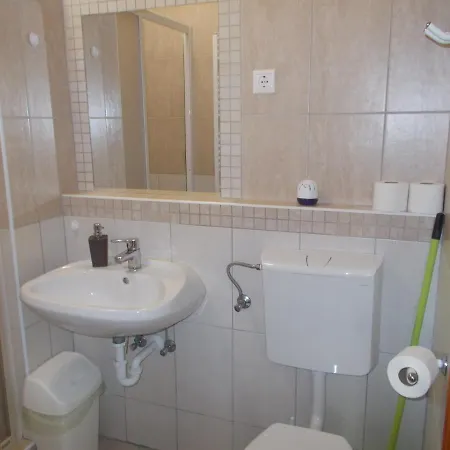 Hetkanyar Vendeghaz 招待所 Nagyvázsony