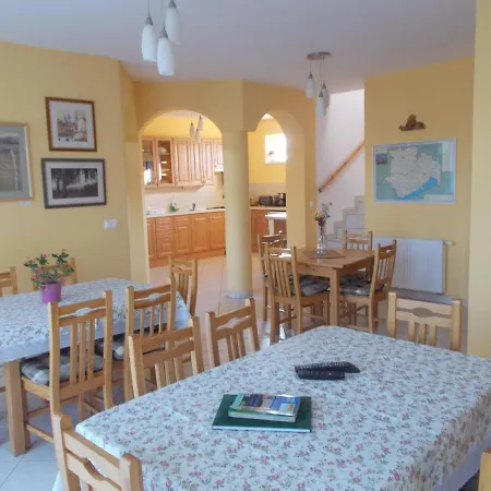 Vendégház Hétkanyar 4*