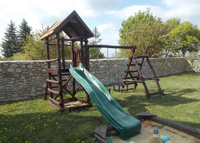 Hetkanyar Vendeghaz בית הארחה