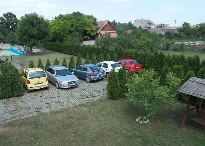 Hetkanyar Vendeghaz 4*