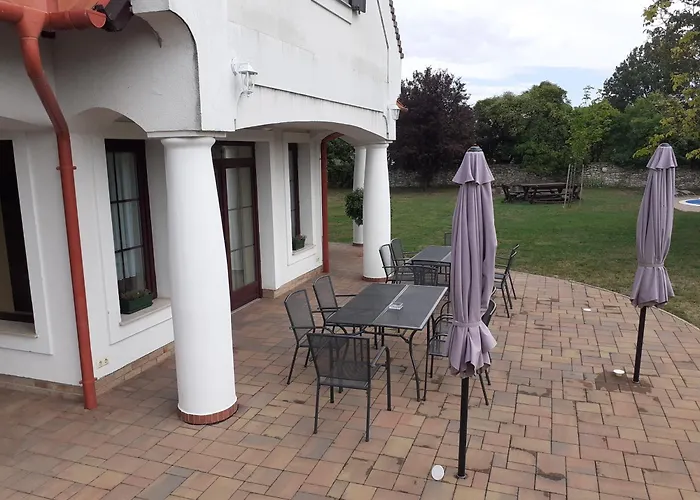 Hetkanyar Vendeghaz 4*