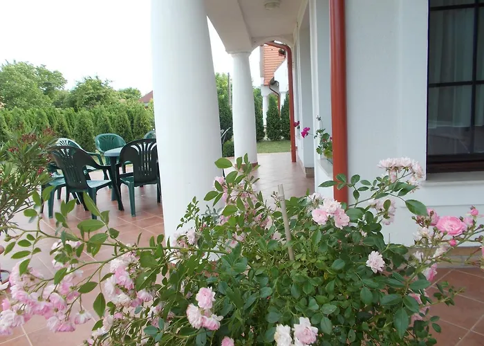 בית הארחה Hetkanyar Vendeghaz